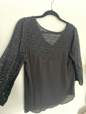 Black Lace Yoke Long-Sleeve Blouse